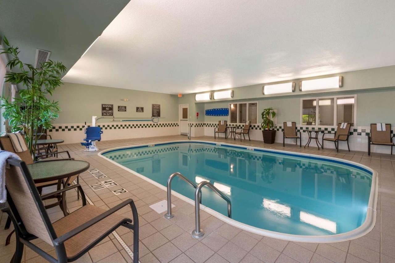 Best Western Hilliard Inn & Suites Exterior photo