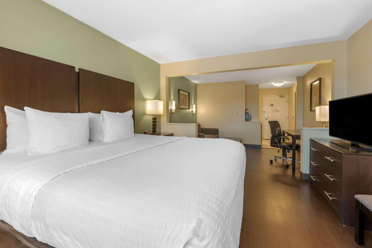 Best Western Hilliard Inn & Suites Exterior photo