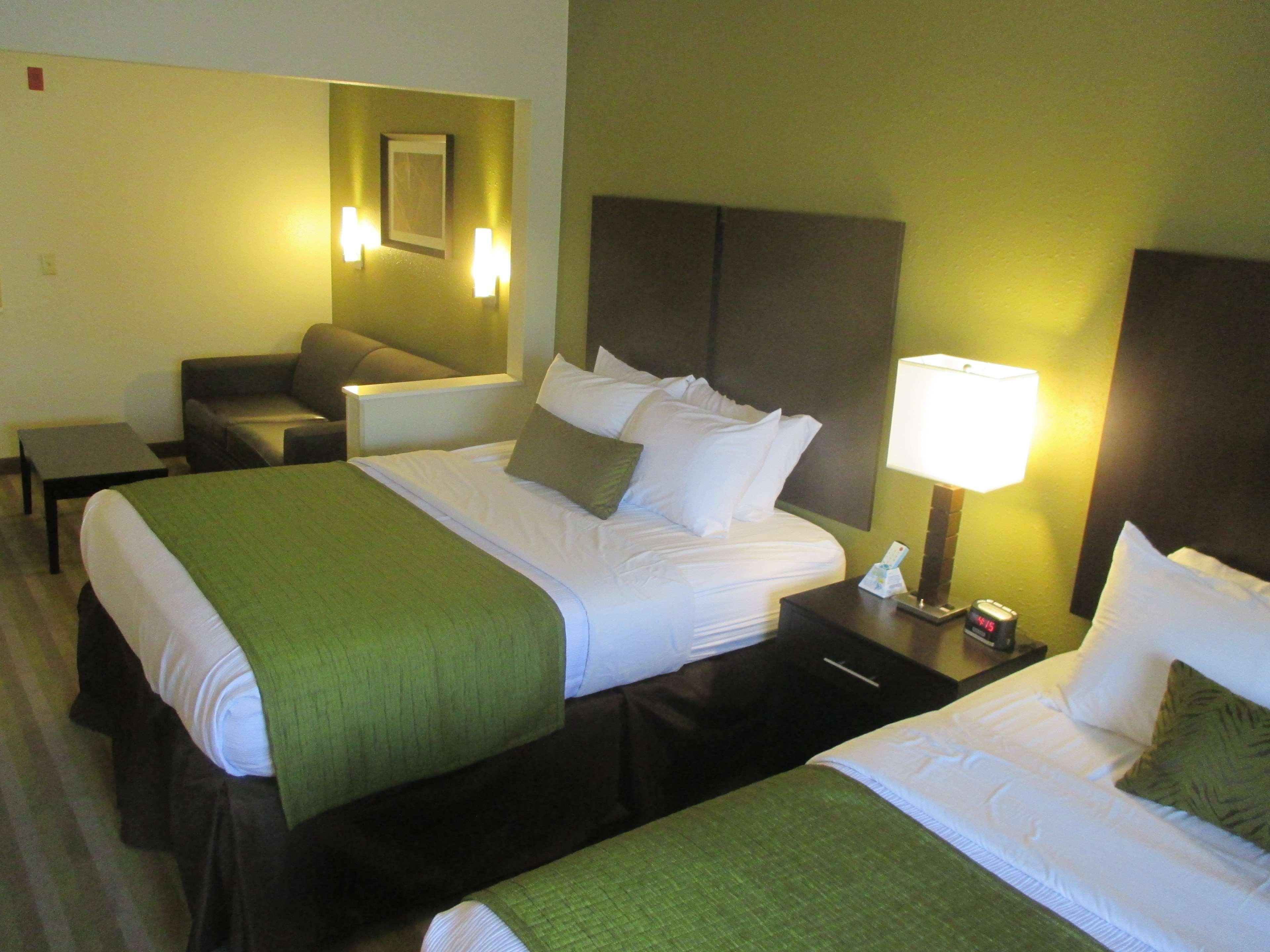 Best Western Hilliard Inn & Suites Exterior photo