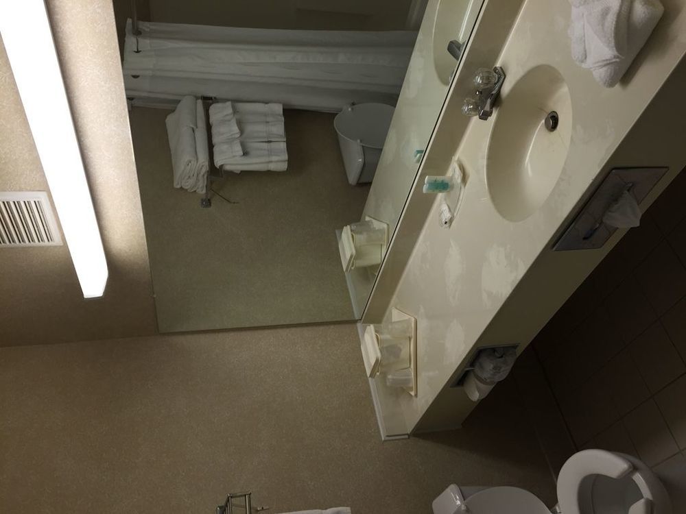 Best Western Hilliard Inn & Suites Room photo