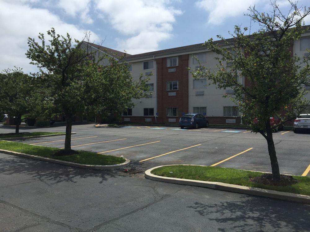 Best Western Hilliard Inn & Suites Exterior photo
