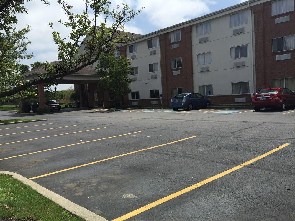 Best Western Hilliard Inn & Suites Exterior photo